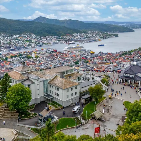 Charming 200m From Bryggen